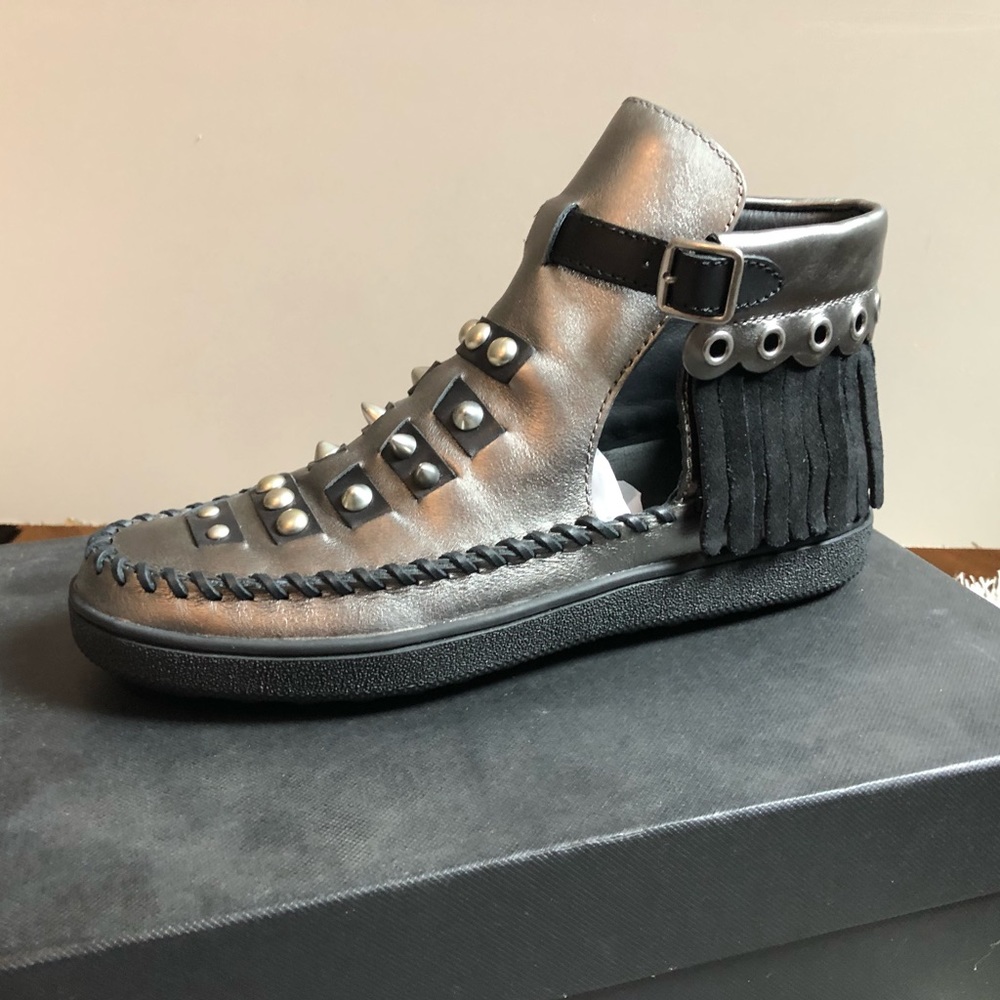 Coach Rocassin (left shoe only)